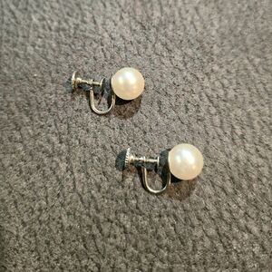 Elegant Pearl Clip-On Earrings